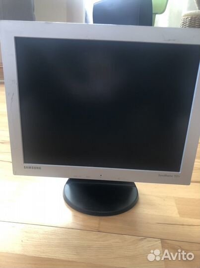 Монитор Samsung 15v