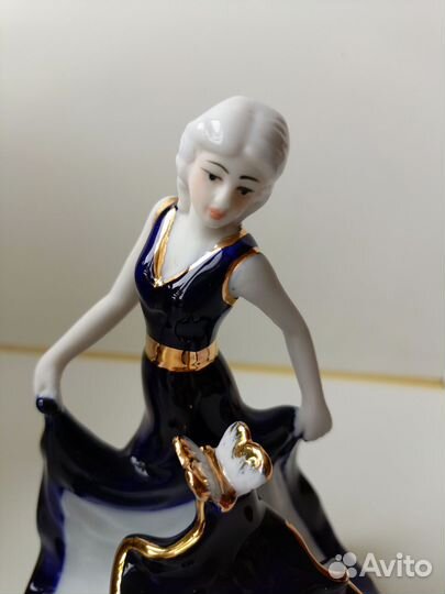 Салфетница Дама в синем