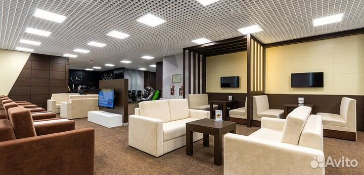 Проход в бизнес-залы, мерч от Tinkoff premium