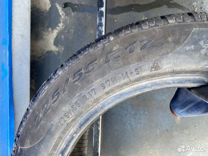 Pirelli Winter Sottozero 210 Serie II 225/55 R17