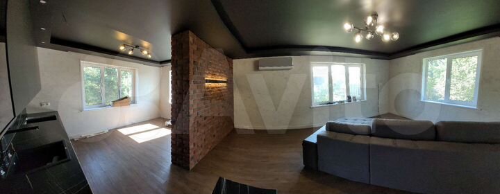 Дом 249 м² на участке 15 сот.