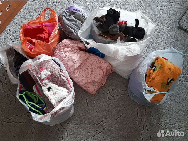 Платья, юбки, шорты, футболки, куртка