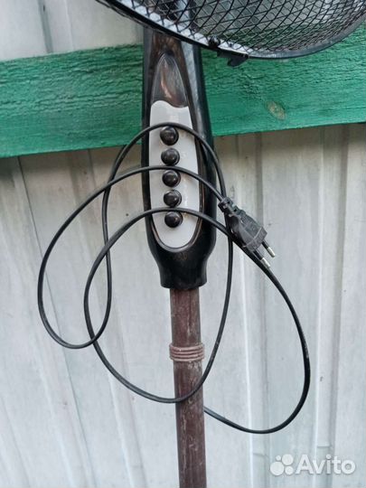 Вентилятор Большой Scarlett. Раб.сост. Есть дефект