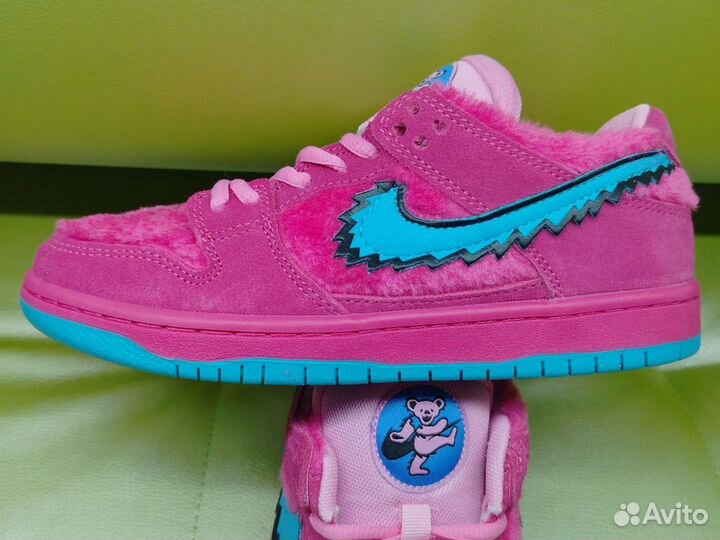 Nike sb dunk low grateful dead bears pink