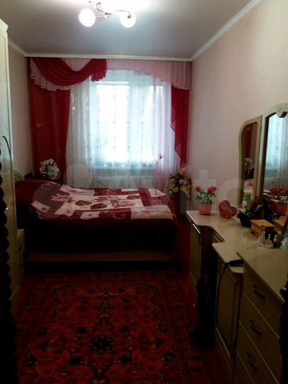 3-к. квартира, 80 м², 1/9 эт.