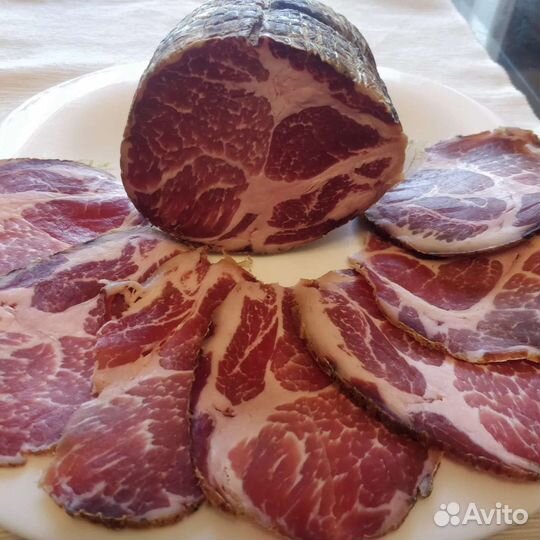 Деликатесное сыровяленое мясо