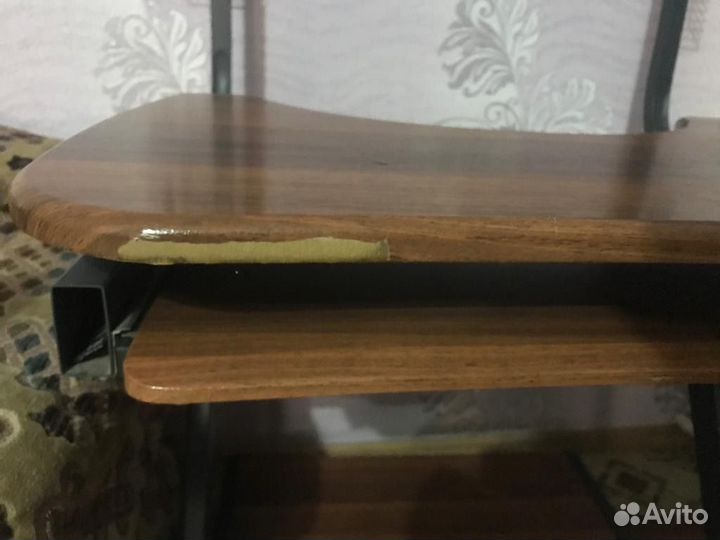 Компьютерный стол