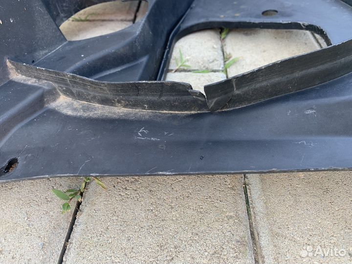 Жабо Лада Веста 8450031192