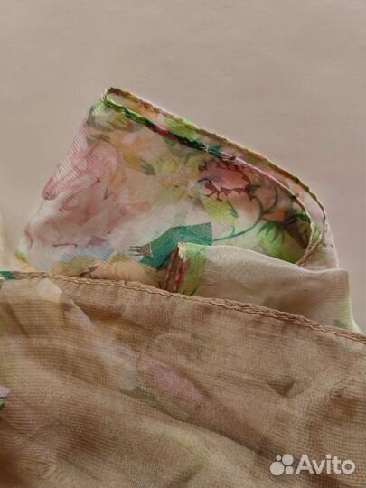 Шарф лёгкий. Новый. Португалия