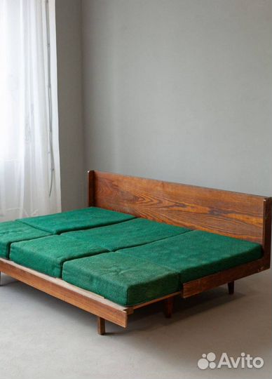 Диван Итон Собеслав, винтаж