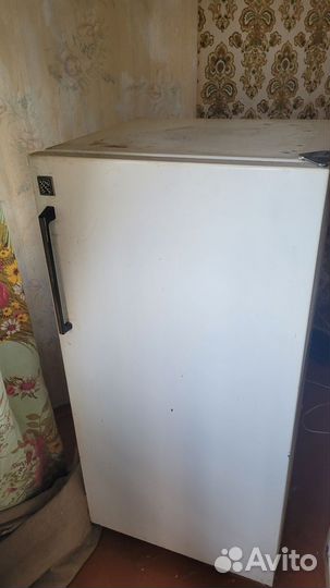 Холодильник бу 2 шт