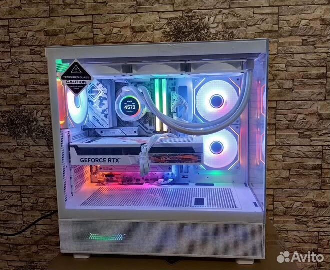 Белый мощный игровой пк Ryzen 7 7800X3D/SSD1TB/32