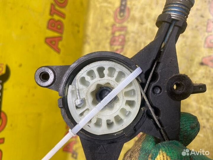 Стеклоподъемник передний левый Mazda Mazda3 BK