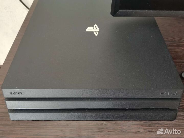 Sony PS4 pro 1tb