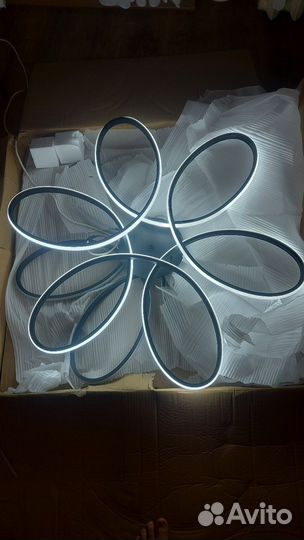 Светодиодная люстра новая