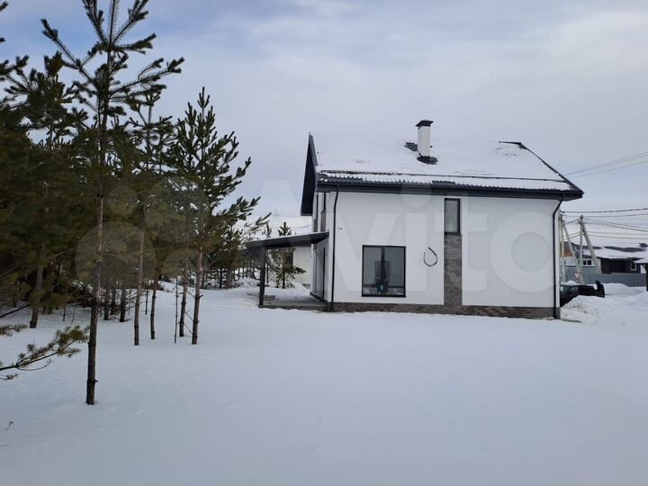 Коттедж 130 м² на участке 7,4 сот.