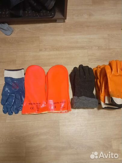 Перчатки нитриловые, руковицы резиновые