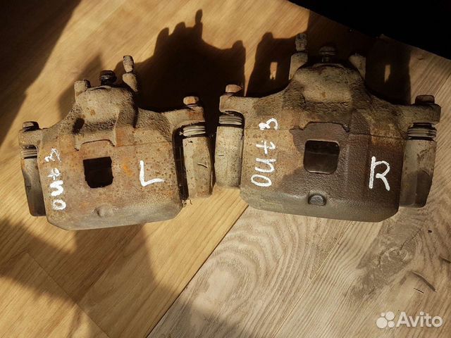 Суппорт передний левый правый outlander 3 gf