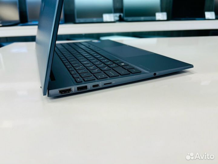 Ноутбук HP Pavilion Laptop