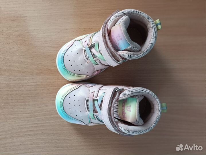 Ботинки демисезонные для девочки 23 размер