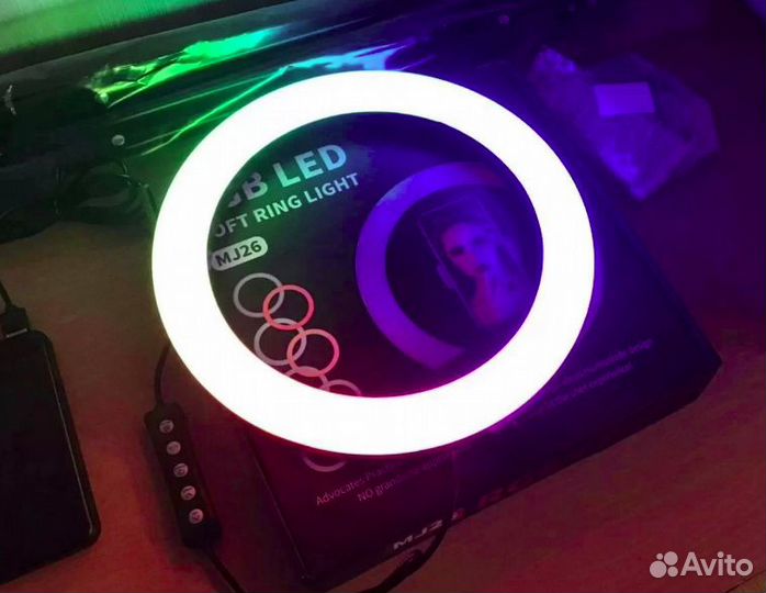 Кольцевая Лампа 26 см