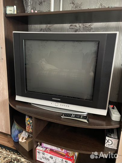 Телевизор samsung