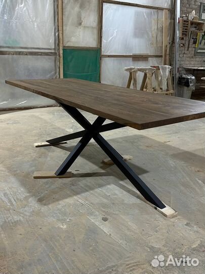 Стол река из слэба и эпоксидной смолы