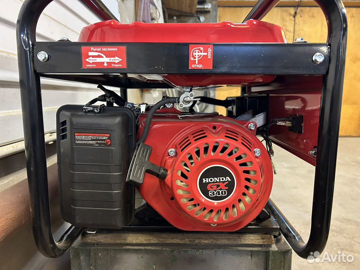 Бензогенератор инверторный, четырехтактный