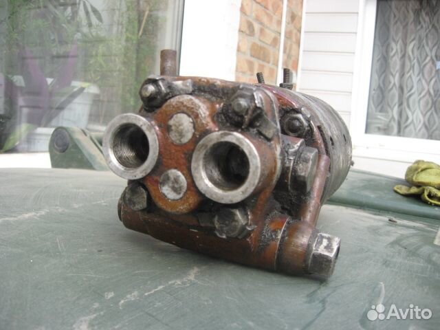 Насос маслопрокачивающий мн-1 24в