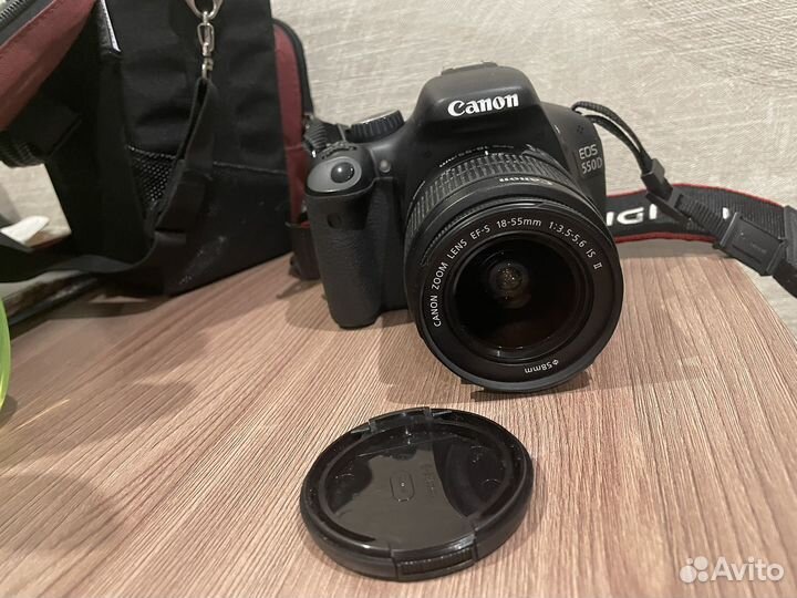 Зеркальный фотоаппарат canon 550d