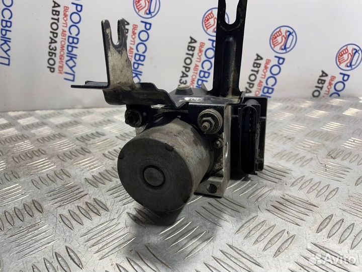 Блок абс (ABS ) Nissan Tiida (C11) I рестайлинг (2