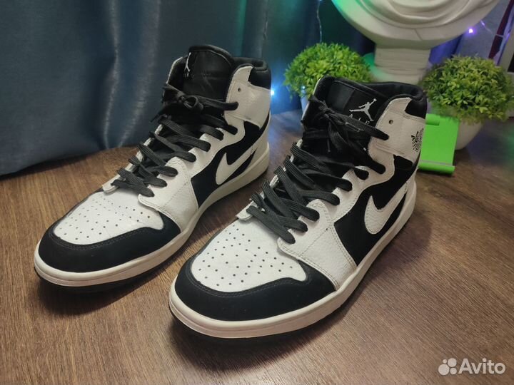 Кроссовки Nike Air Jordan 1 Retro Black/White 46