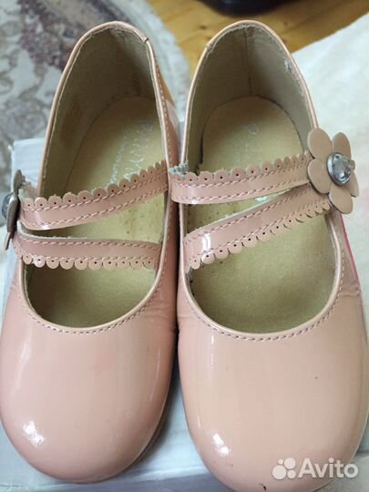 Детские туфли для девочки