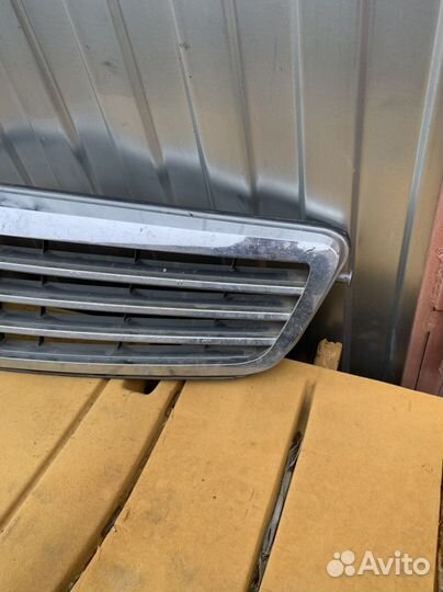 Решетка радиатора Mercedes C w204