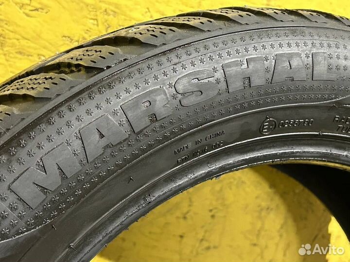 Marshal I'Zen RV Stud KC16 225/55 R18 102T