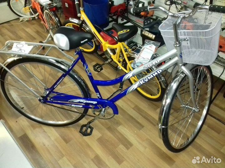 Велосипед городской с корзиной Кумир 2810н