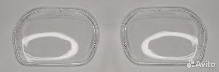Стекло противотуманной фары Volvo XC90 2шт