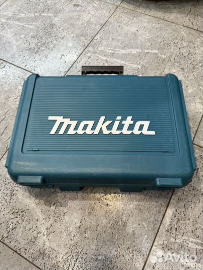 Шуруповерт makita