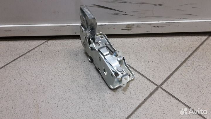 Замок двери передней левой scania 2/3