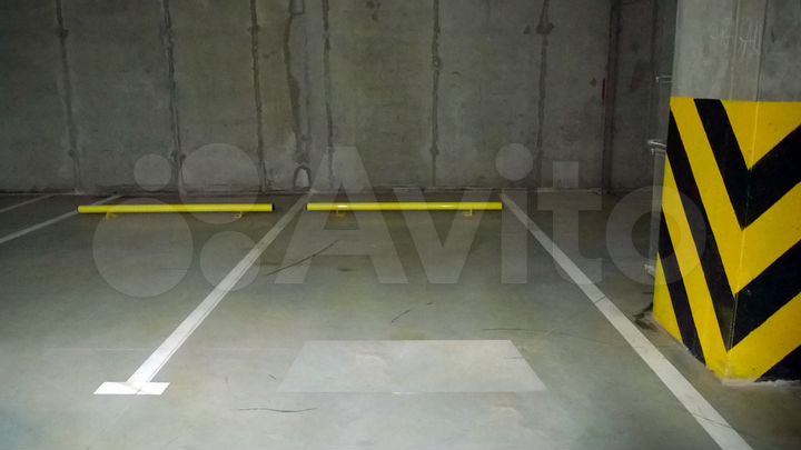 Машиноместо, 13 м²