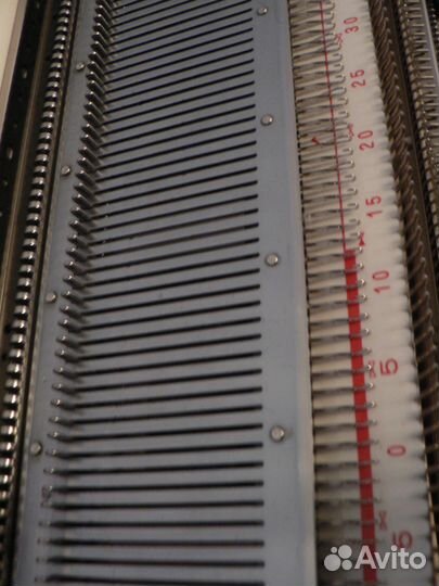 Электронная вязальная машина Brother 970/850