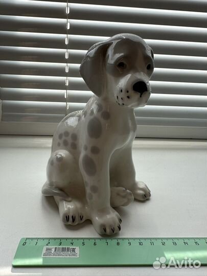 Фарфоровая статуэтка «Щенок мраморного дога« лфз