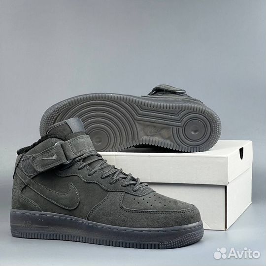 Кроссовки Nike Air Force 1 с мехом