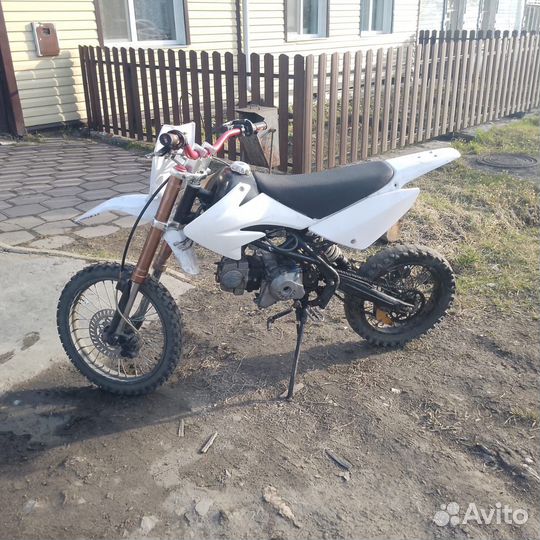 Рейсер 125PE