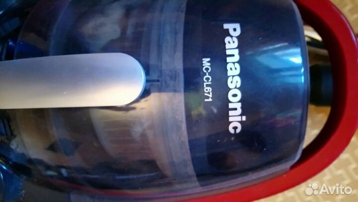 Пылесос Panasonic безмешковый