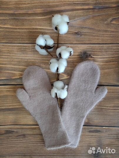 Шапка, варежки, платок