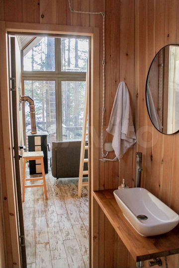 Коттедж 60 м² на участке 10 га