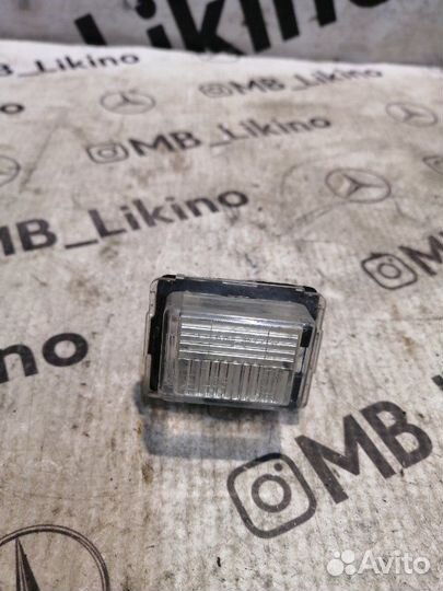 Плафон подсветки салона Mercedes S-Class W221