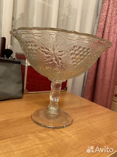 Новая ваза для фруктов на ножке