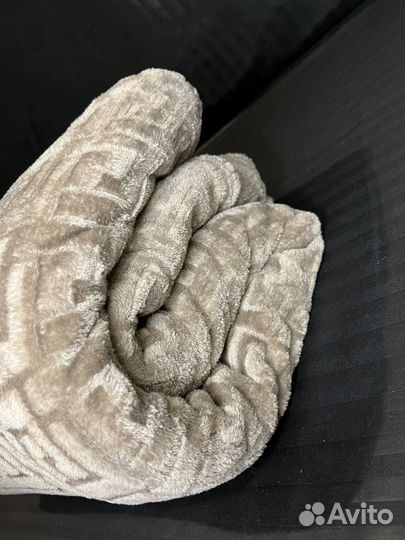 Покрывала пледы на кровать 200х220